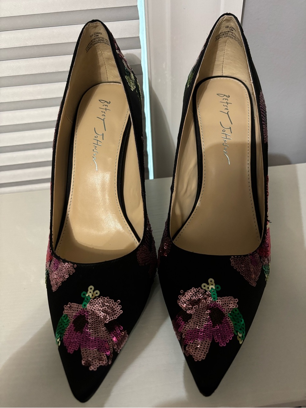 Betsey Johnson Black Pointed Toe Sequin Floral Pumps